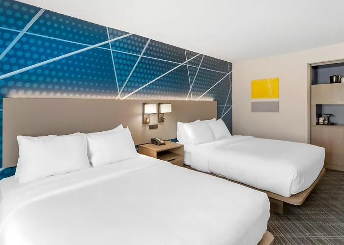 Comfort Inn & Suites Hampton Near Coliseum