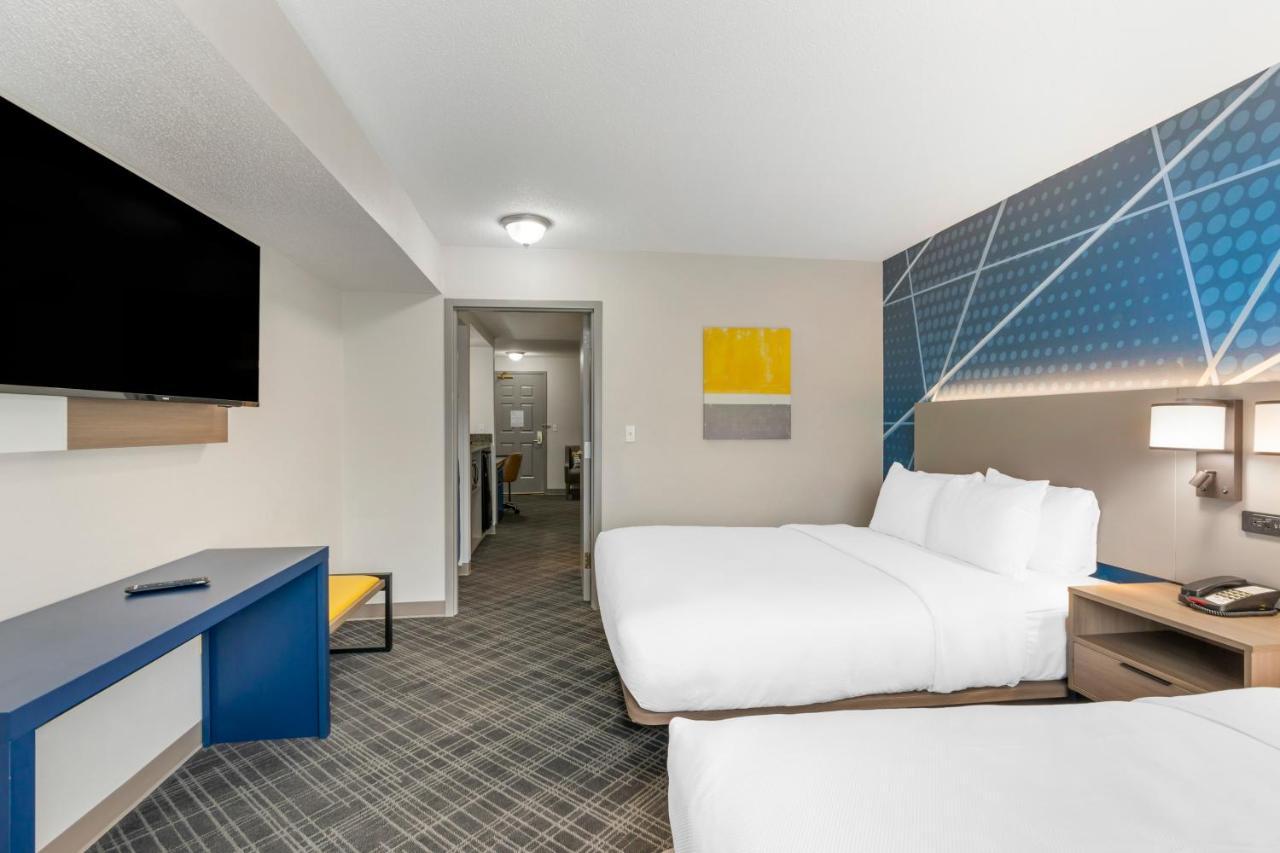 Comfort & Near Coliseum Hotel